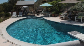 Freeform-Diving-Pool-After-Renovation